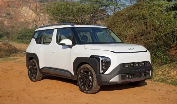 Kia Syros 2025 chính thức được công bố giá bán, đắt hơn Sonet và rẻ hơn Seltos