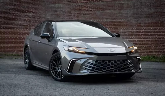 10 xe hạng D bán chạy nhất thế giới năm 2024: Toyota Camry giữ vững ngôi vương