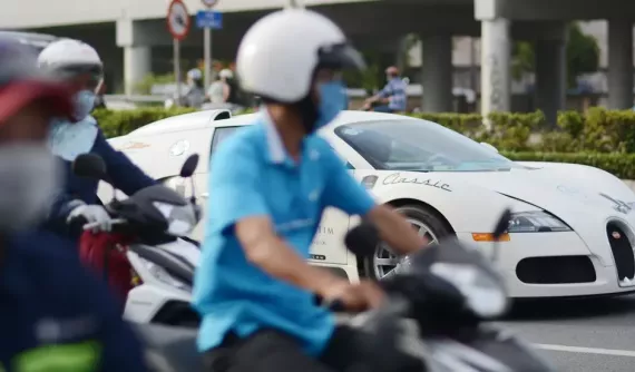 Tròn 13 năm Bugatti Veyron xuất hiện tại Việt Nam: 3 dấu ấn quan trọng