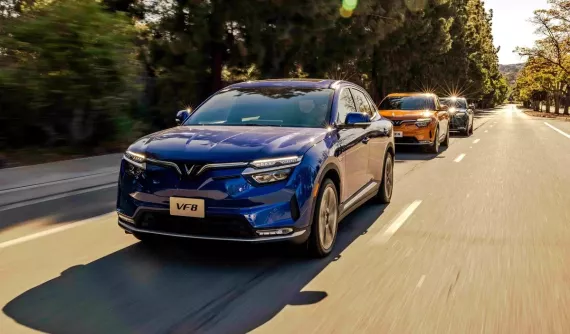 Bộ Tài chính đề xuất gia hạn miễn lệ phí trước bạ cho ô tô điện