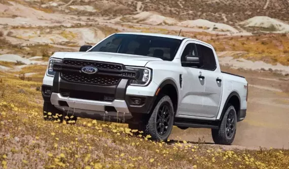 Doanh số xe bán tải tháng 1/2025: Ford Ranger là xe xăng, dầu bán chạy nhất Việt Nam