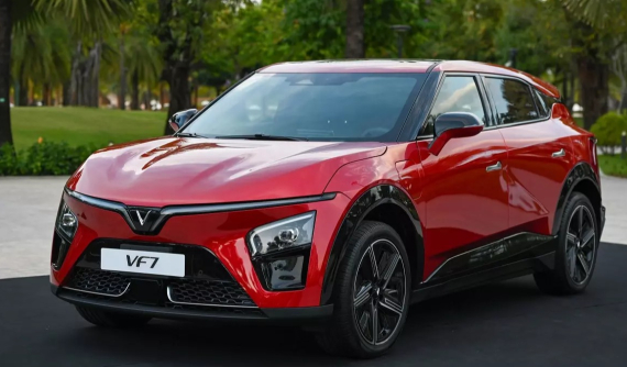 Mua xe điện VinFast kèm pin, người dùng được lợi hơn 181 triệu đồng từ tháng 3/2025