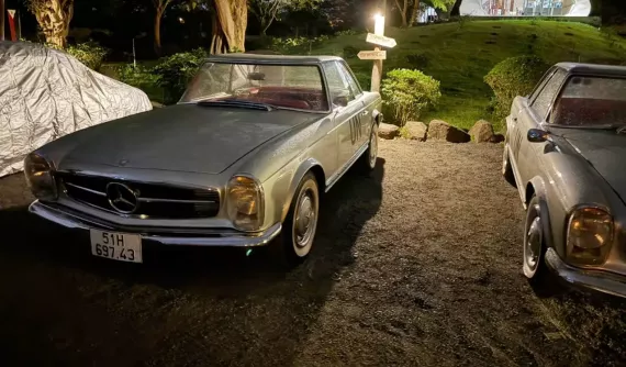 Mercedes-Benz 230 SL W113, mảnh ghép còn thiếu trong đội hình xe SL cổ đầy thú vị của "vua cà phê" Việt Nam