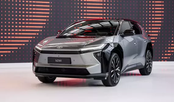 Ô tô từng ra mắt Việt Nam Toyota bZ4X được bổ sung phiên bản nâng cấp với phạm vi hoạt động dài hơn