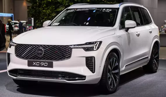 Sau chưa đầy nửa năm ra mắt, Volvo XC90 bản nâng cấp đặt chân đến Đông Nam Á