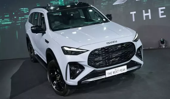 Cận cảnh bộ đôi Isuzu D-Max và mu-X với máy dầu 2.2L mới sẽ bán ở Việt Nam trong tương lai