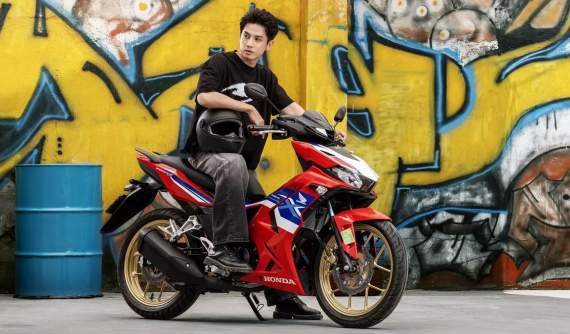 Honda Việt Nam khuyến mại đến 4 triệu đồng cho khách hàng mua xe côn tay Winner X