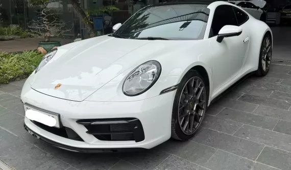 Trải nghiệm xe Porsche 911 992 chưa bao lâu doanh nhân Hà Nội đã nhanh chóng bán lại khi có "kèo"
