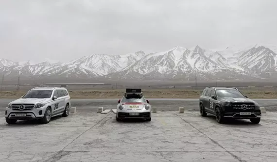 Chủ xe Porsche 911 Dakar chinh phục hành trình gần 1.000 km tại Golmud