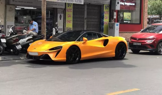 Thêm siêu xe mui trần McLaren Artura Spider âm thầm về Việt Nam đã có chủ