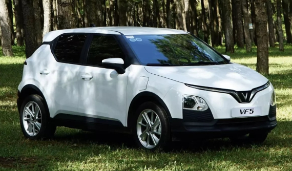 VinFast bán hơn 12.000 chiếc ô tô điện cho người Việt trong tháng 3/2025, VF 5 vượt VF 3