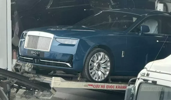 Rolls-Royce Ghost Series II thế hệ mới đầu tiên về Việt Nam