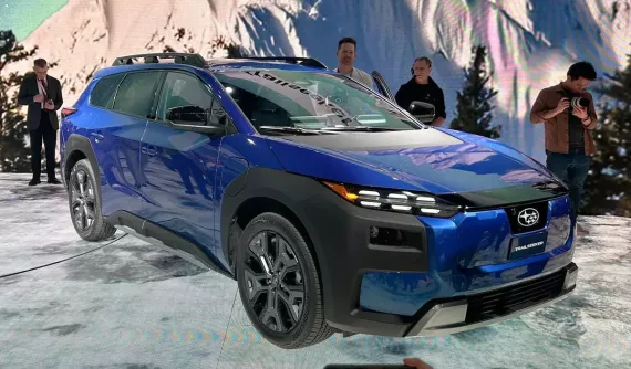Subaru vén màn SUV điện 5 chỗ mới, chạy được 420 km sau 1 lần sạc