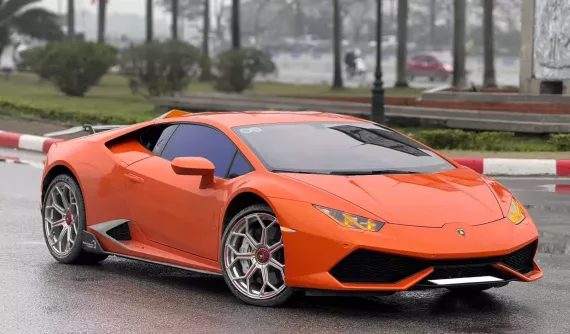 Tay chơi xe Bình Dương tậu siêu xe Lamborghini Huracan với giá hơn 9 tỷ đồng