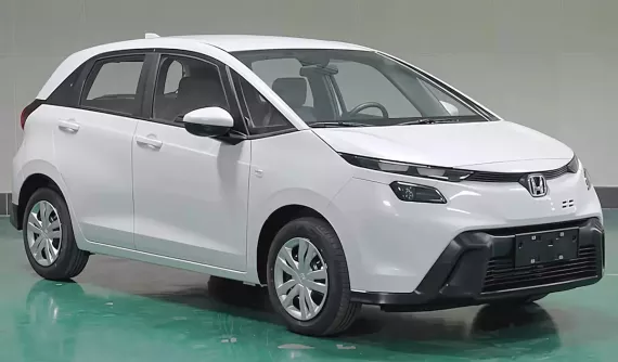 Honda Fit phiên bản nâng cấp lộ diện, thiết kế như xe Toyota