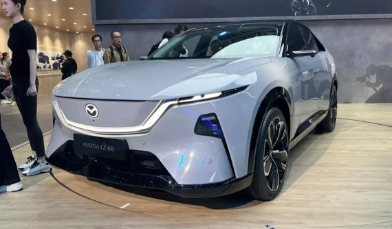 Cận cảnh Mazda EZ-60 - SUV hạng trung sẽ bán ở Đông Nam Á vào năm sau