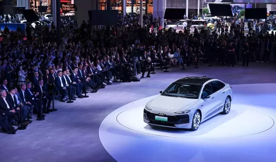 Cuộc chiến thương mại và lo ngại về an toàn trở thành tâm điểm tại Triển lãm Ô tô Thượng Hải 2025