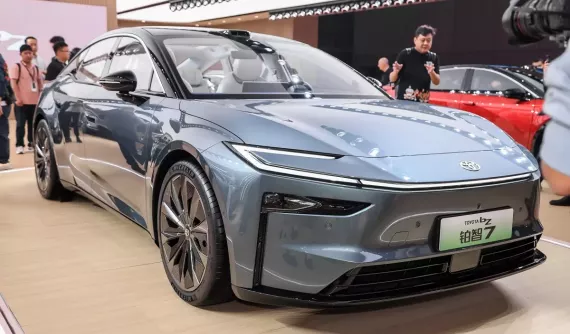 Toyota bZ7 - xe điện Nhật Bản dùng công nghệ của Trung Quốc