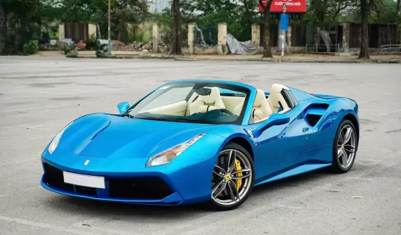 Ferrari 488 Spider tìm thấy bến đỗ mới chỉ sau 1 tuần rao bán, là nữ đại gia kín tiếng