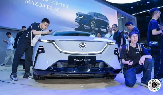 SUV hạng trung mới của Mazda gây sốt, khách hàng ào ào đặt cọc