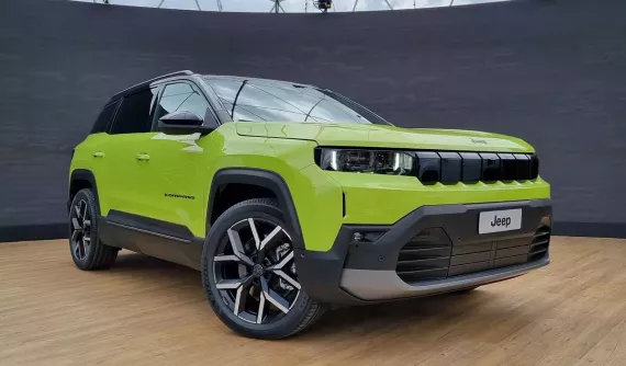 SUV cỡ nhỏ Jeep Compass 2026 chính thức trình làng với tùy chọn động cơ đa dạng