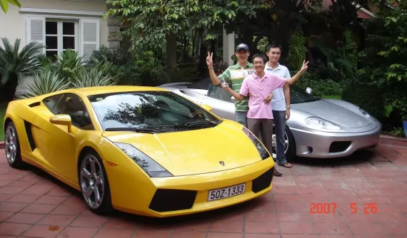 Cường "Đô-la" tiết lộ mua chiếc Lamborghini bằng tiền tự kiếm được, từng giấu xe đi vì bị mẹ trách mắng