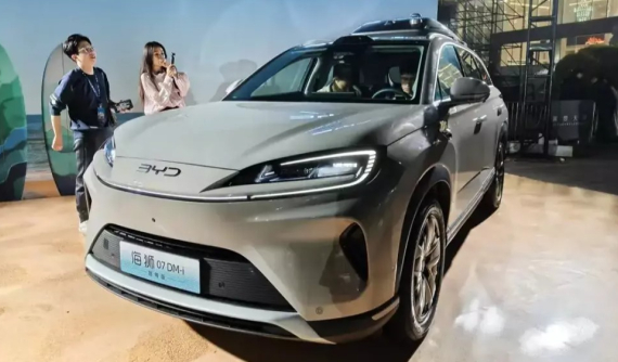 BYD Sealion 07 được bày bán với giá dưới 600 triệu đồng, có thể về Việt Nam đấu Hyundai Santa Fe