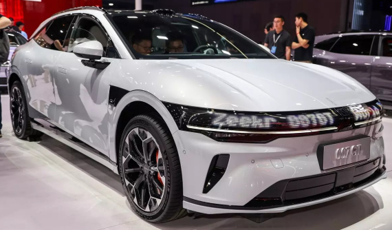 Thương hiệu Zeekr đã vào Việt Nam ra mắt xe điện với cốp rộng thênh thang