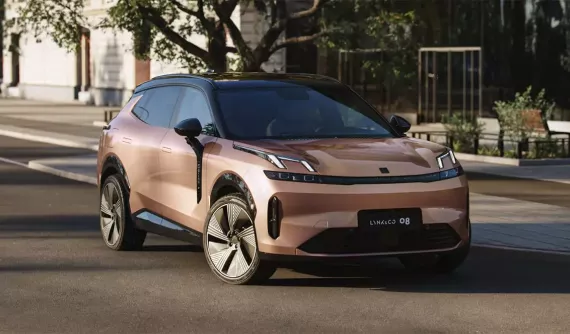 Đại lý Việt nhận cọc cho Lynk & Co 08, Hyundai Santa Fe sắp có thêm đối thủ mới