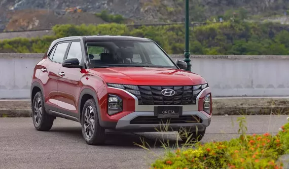 Hyundai Creta tăng trưởng mạnh trong tháng 4/2025, trái ngược với người anh em Accent