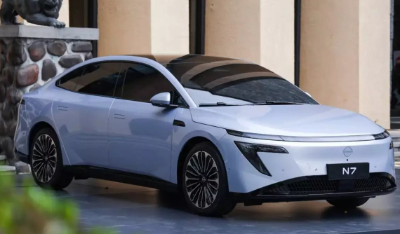 Nissan N7 "bán chạy như tôm tươi", đạt mốc doanh số 10.000 xe sau 18 ngày