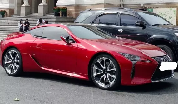 Lexus LC 500 độc nhất Việt Nam tái xuất sau nhiều năm mất tích