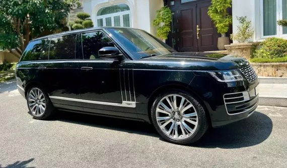 Range Rover SVAutobiography mới bị Minh "Nhựa" thanh lý đã được rao bán lại 8 tỷ đồng