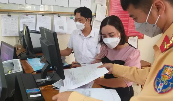 Thi bằng lái xe sẽ dùng 600 câu hỏi lý thuyết mới từ 1/6