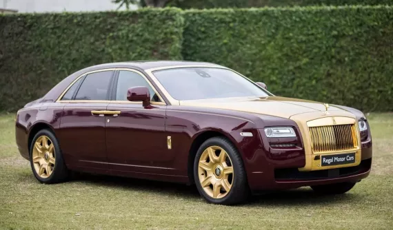Cựu CEO Rolls-Royce Việt Nam tiết lộ bán xe Ghost mạ vàng độc nhất cho ông Trịnh Văn Quyết đổi lấy 3 biệt thự