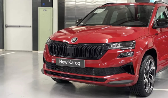 Cận cảnh Skoda Karoq 2025 mới về Việt Nam, thêm phiên bản Sportline thể thao và hệ thống ADAS