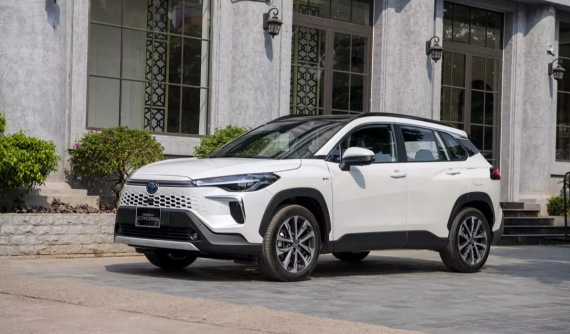 Loạt xe Toyota được ưu đãi đến gần 70 triệu đồng trong tháng 6/2025