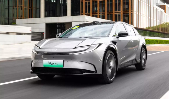 Toyota bày bán SUV điện giá dưới 500 triệu đồng, dùng pin của BYD, chạy hơn 600 km sau khi sạc