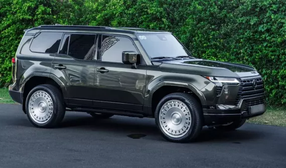 Cận cảnh Lexus GX thế hệ mới lên bộ mâm độ siêu khủng của BC Forged