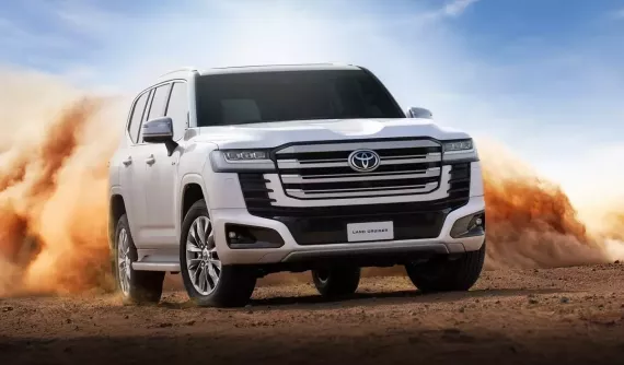 Toyota Land Cruiser Hybrid 2025 trình làng với động cơ mạnh nhất từ trước đến nay