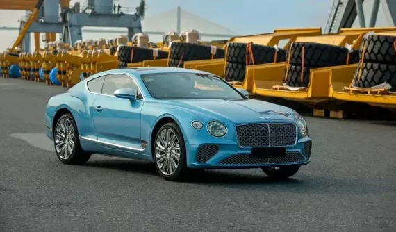 Hàng hiếm Bentley Continental GT V8 Mulliner được chào bán hơn 15 tỷ đồng