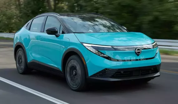 Nissan Leaf 2026 chính thức trình làng, chạy 250 km sau hơn 10 phút sạc, nhanh như đổ xăng