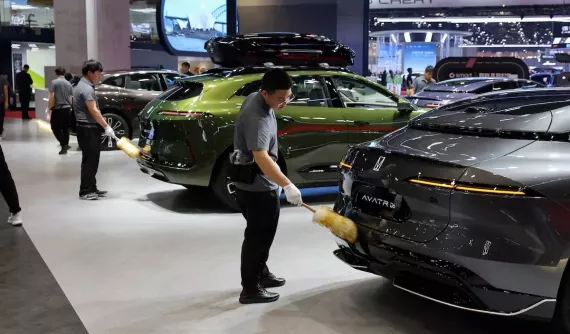 Đại lý lách luật: Bán xe mới chưa từng lăn bánh dưới dạng ô tô cũ để hưởng trợ cấp