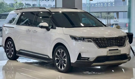 Kia Carnival đời cũ được giảm giá sốc, lên đến 210 triệu đồng
