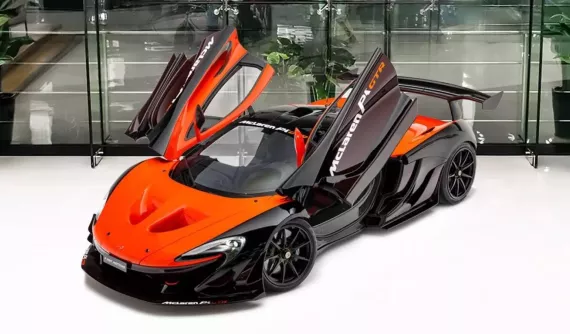 Cận cảnh siêu xe đua McLaren P1 GTR hợp pháp để lưu thông trên đường phố, cái giá phải trả hơi "đau ví"