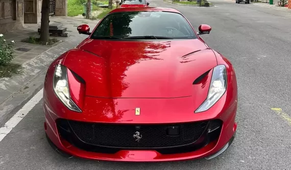 Vì sao Ferrari 812 GTS tăng giá dù đã dừng sản xuất?