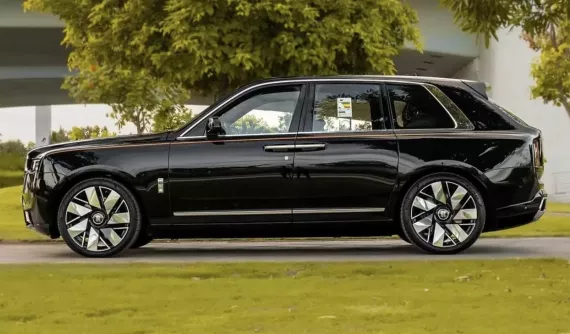 Rolls-Royce Cullinan Series II lần đầu tiên xuất hiện tại Việt Nam, đẳng cấp của nhà giàu Việt