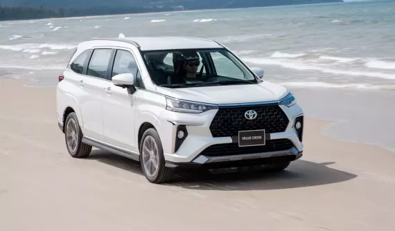 Loạt xe Toyota nhận ưu đãi đến 66 triệu đồng trong tháng 7/2025