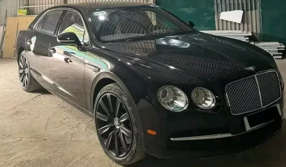 Nuôi quá nhiều xe ở garage, doanh nhân bán bớt Bentley Flying Spur máy W12 chỉ hơn 4 tỷ đồng