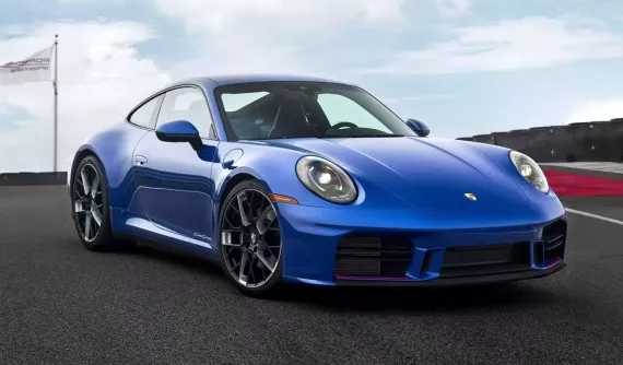 Porsche cho ra mắt 911 Club Coupe, có chi tiết đặc biệt "hớp hồn" đại gia Việt